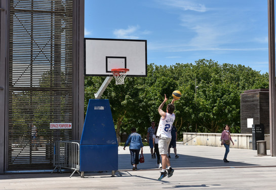 Match de basket sur les hauts de Breche