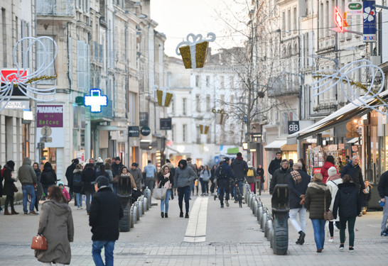 Marches et animations de Noel dans le centre ville de Niort